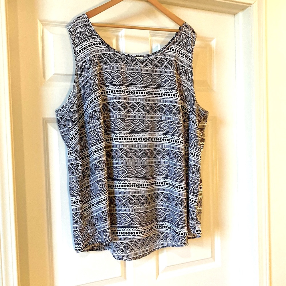 Plus Size Women’s Aztec Style tank top - 4X